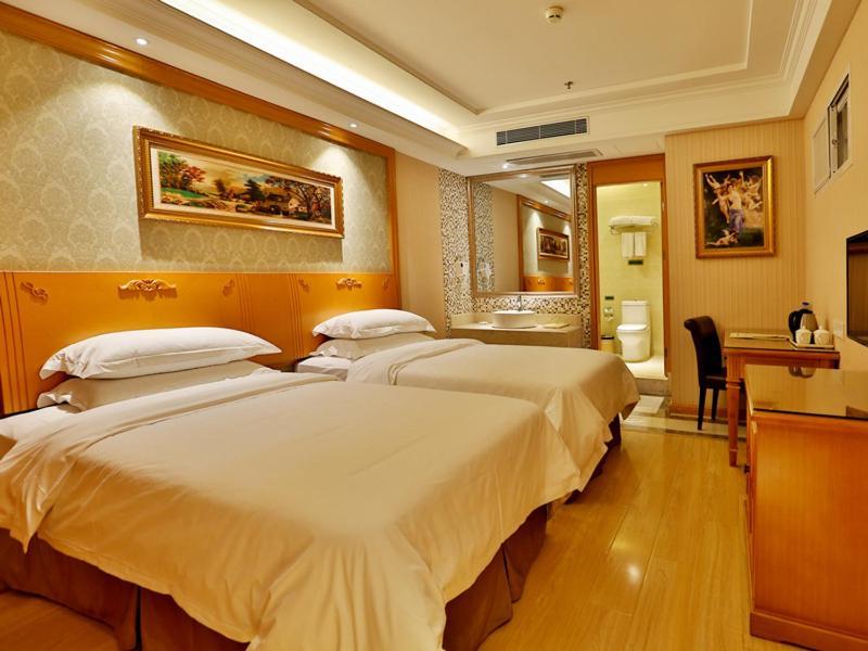 Vienna Hotel Wuhan International Convention And Exhibition Centre ภายนอก รูปภาพ